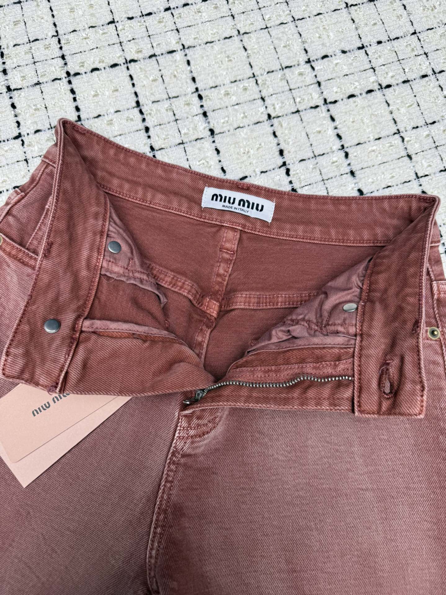 Miu Appliqué Embroidered Short Denim 404844