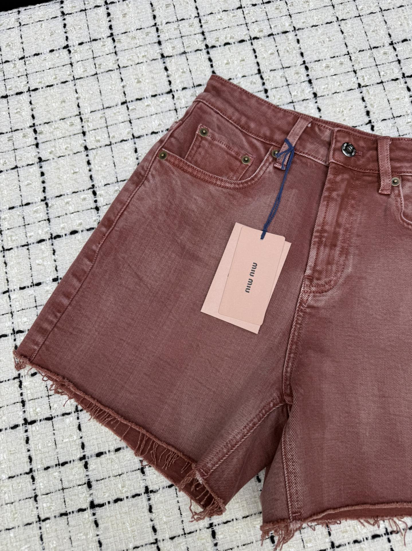 Miu Appliqué Embroidered Short Denim 404844