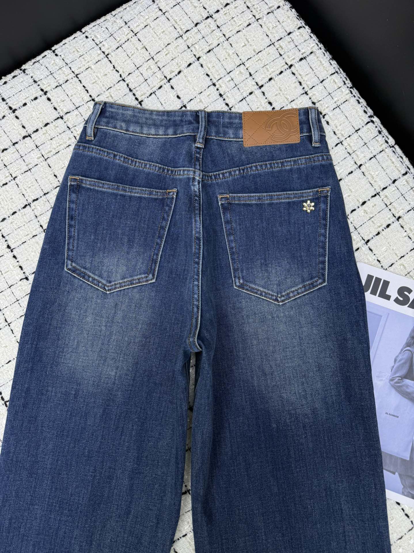 CC 26s Straight-Leg Jeans 760