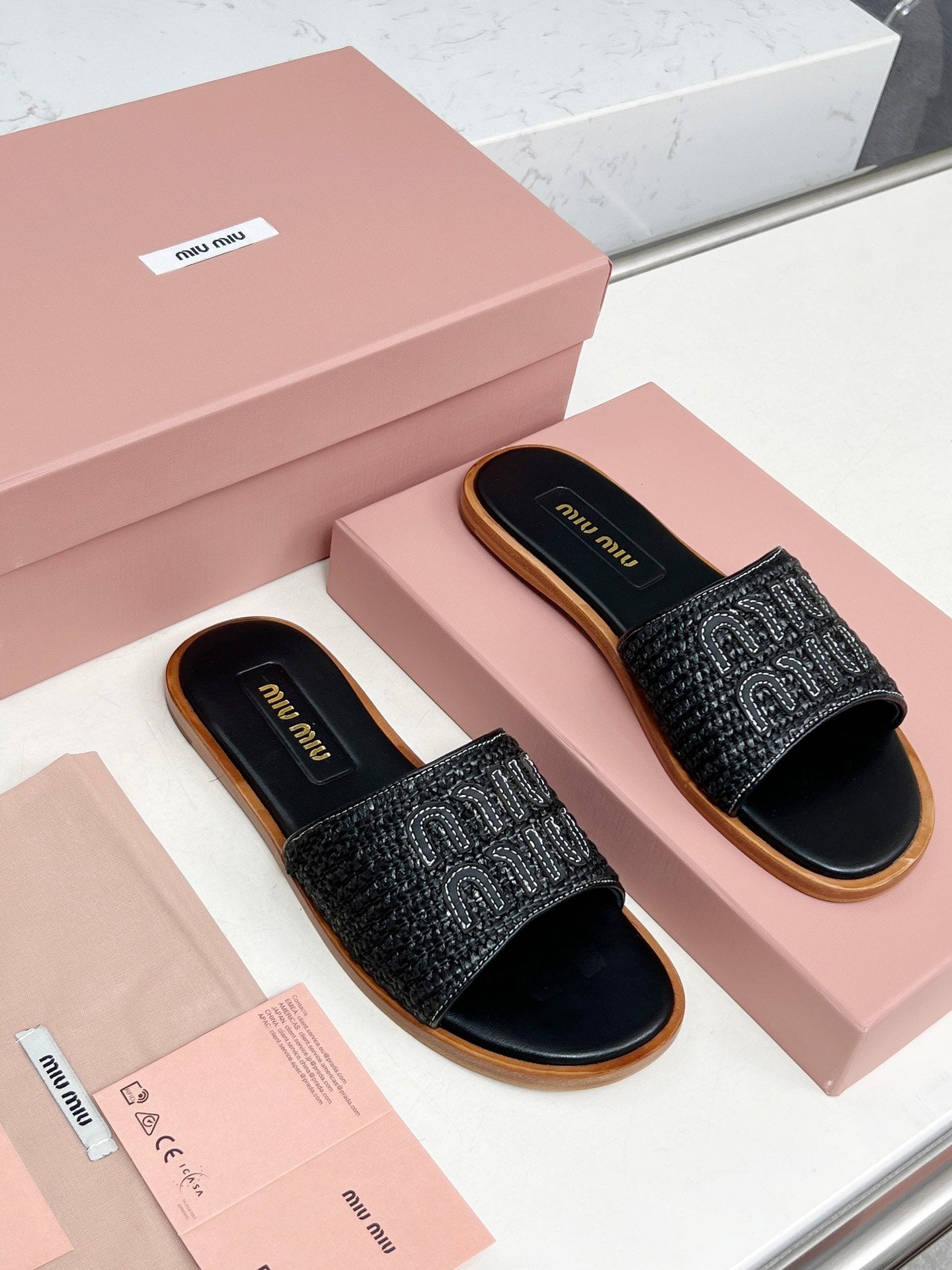 Miu Logo-Patch Slides Black Leather Raffia 935777