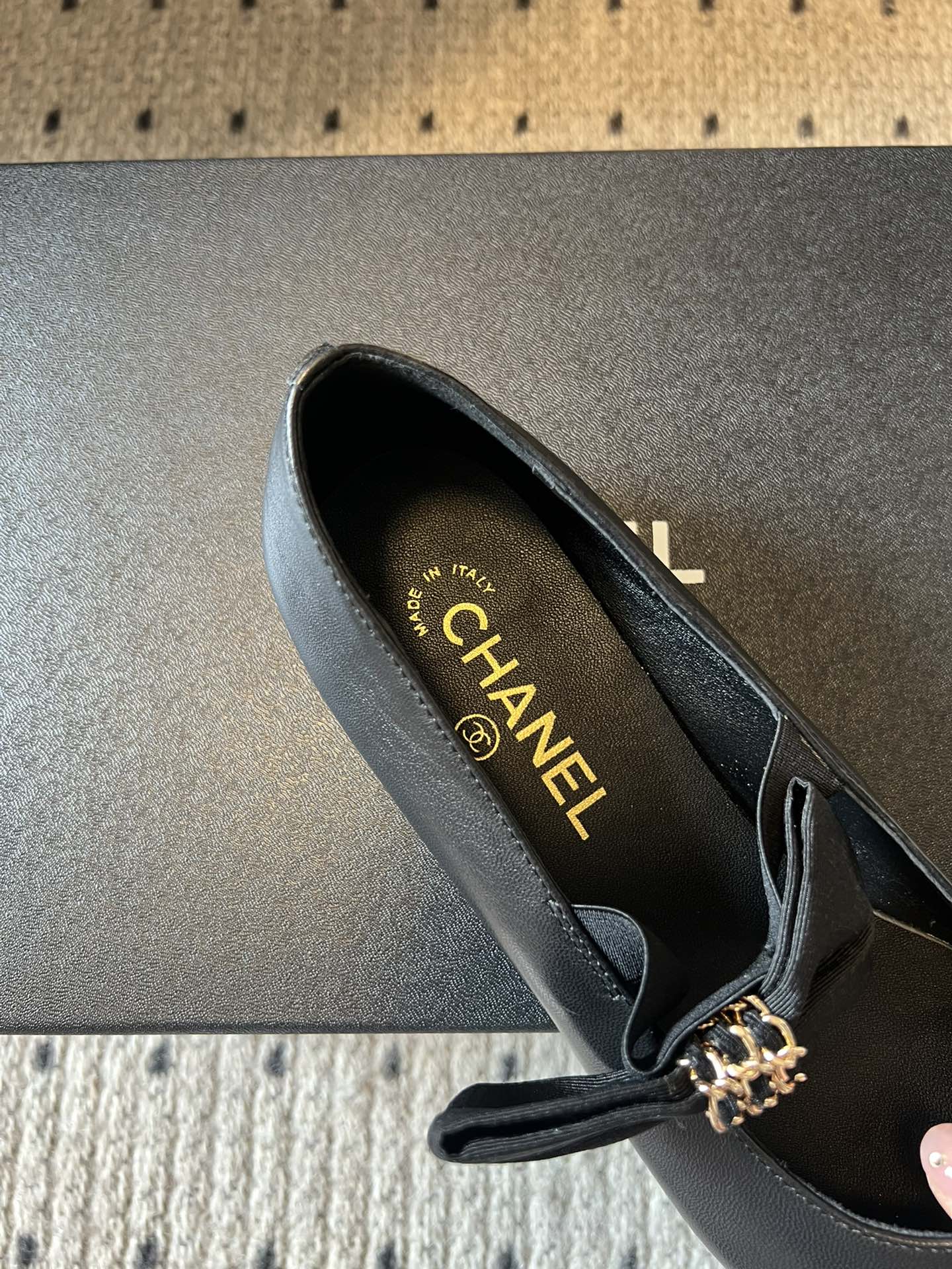 CC 25SS Bow Flat Shoes Black Sheepskin Frabic 530675