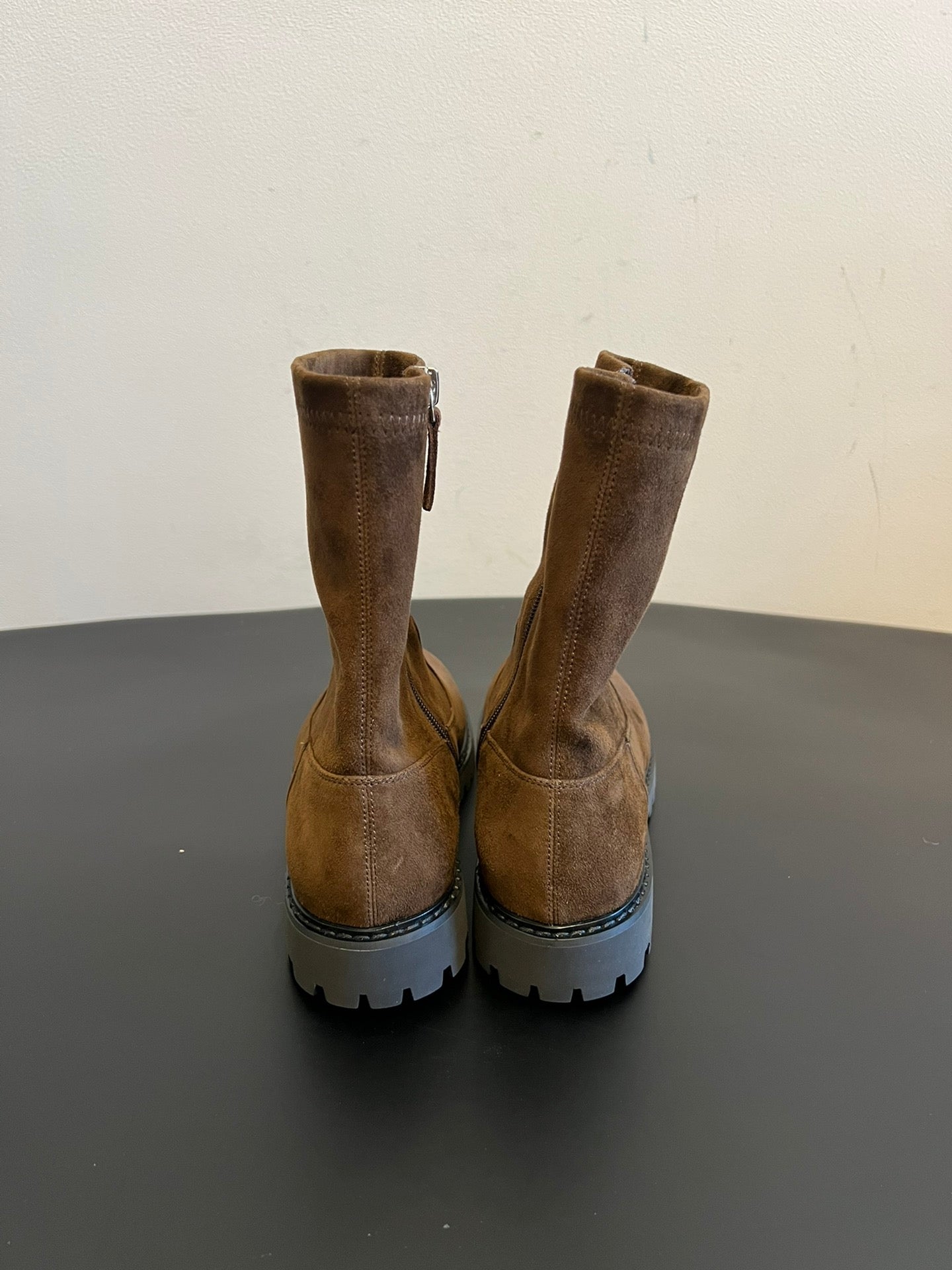 The Row 2025 Boot Brown Suede 561645