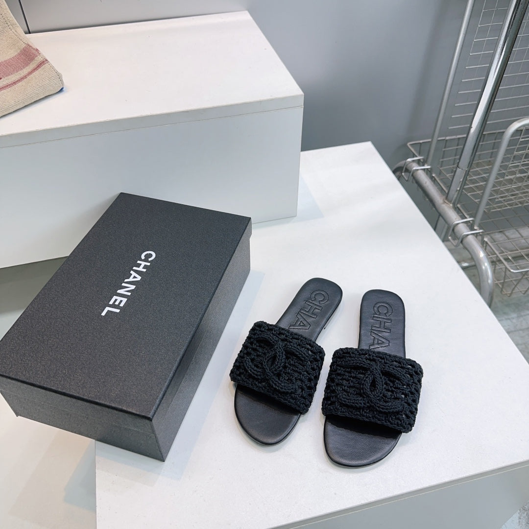 CC Flat Sandals Black Knitted Sheepskin 628641