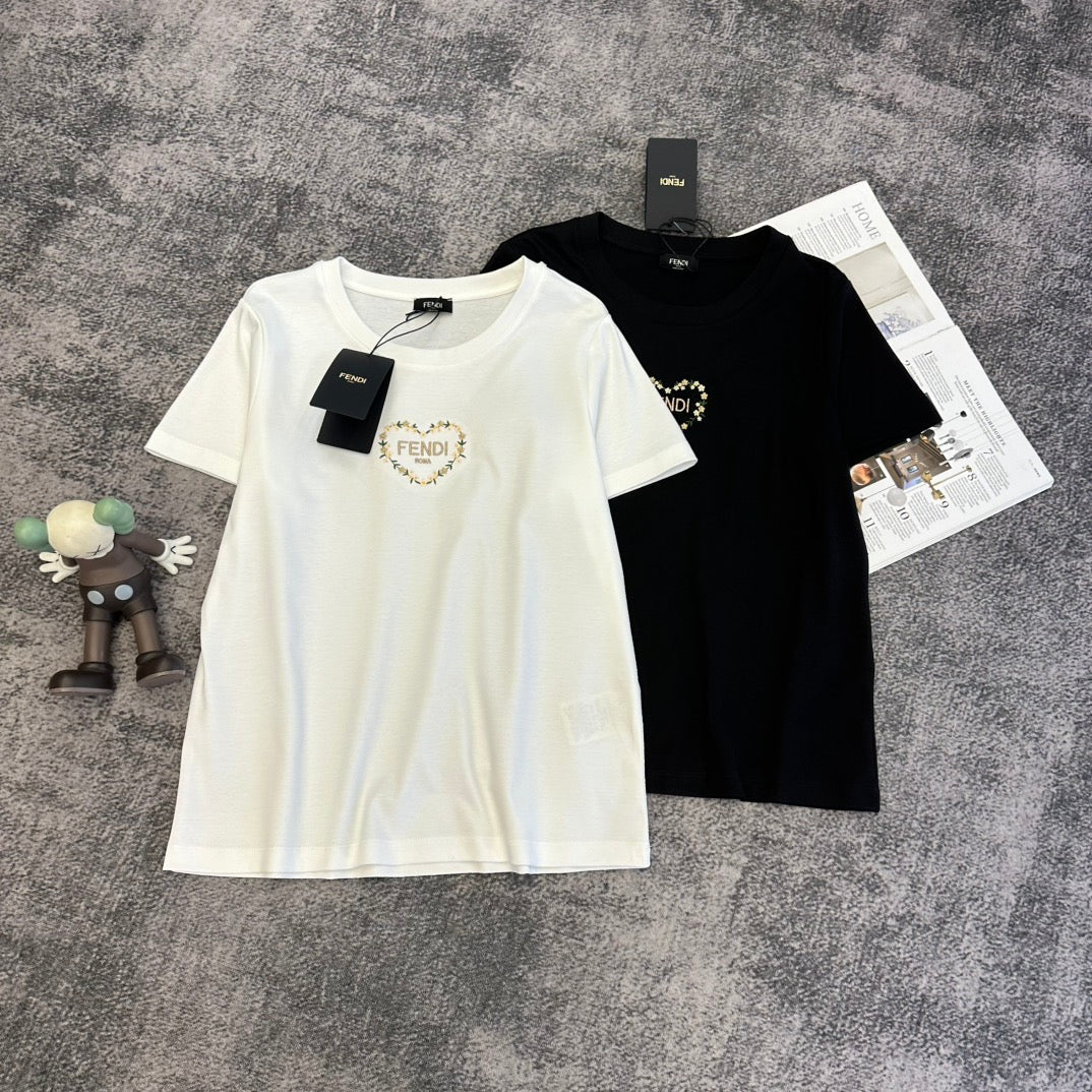 Fendi Roma Floral Heart Logo T-shirt Cotton 350696