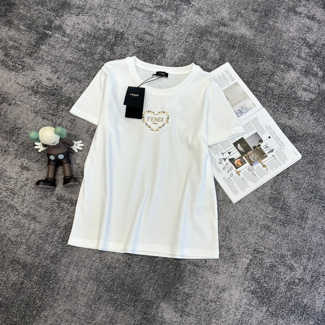 Fendi Roma Floral Heart Logo T-shirt Cotton 350696