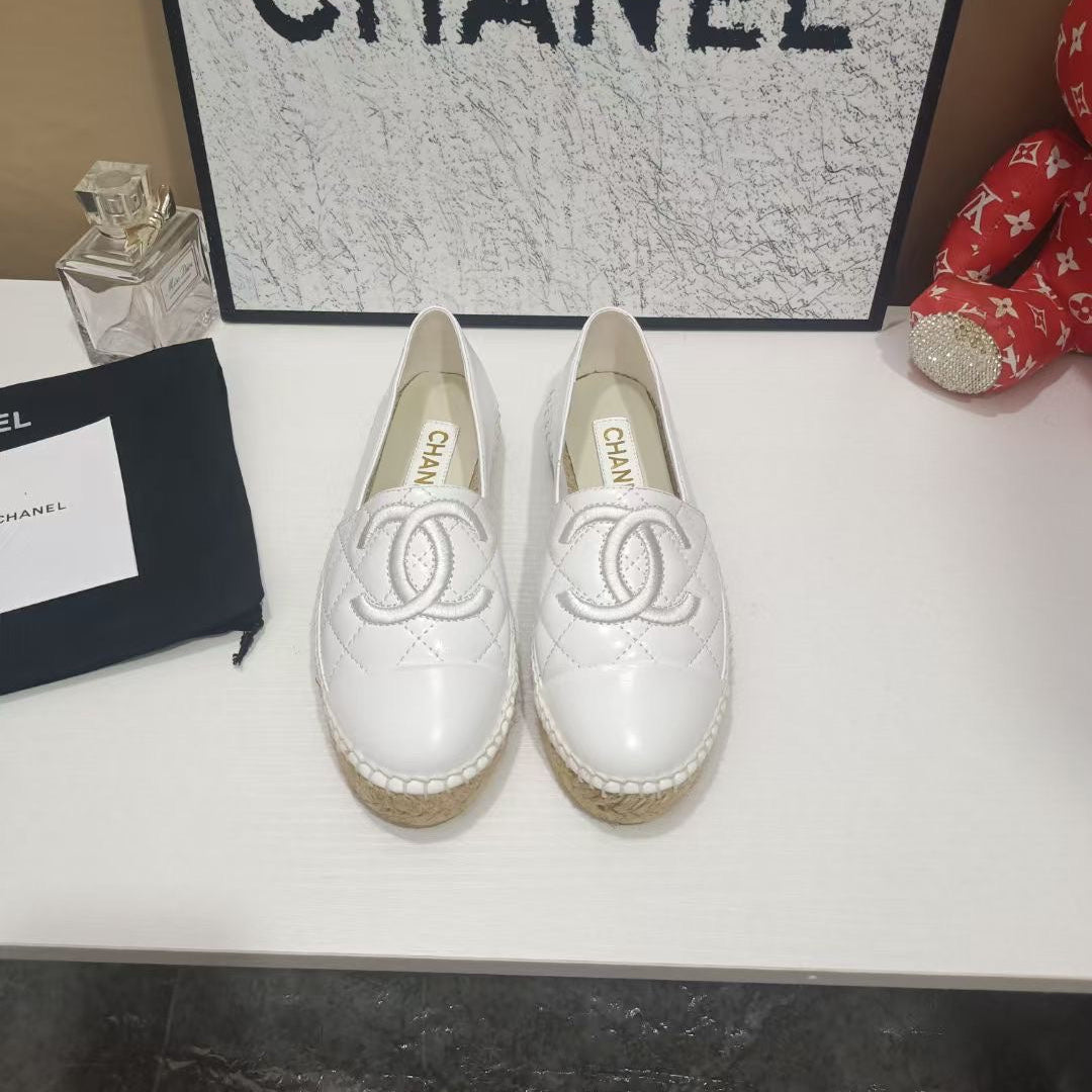 Chanel 26s Espadrille Loafers In White Calfskin With Rope Sole