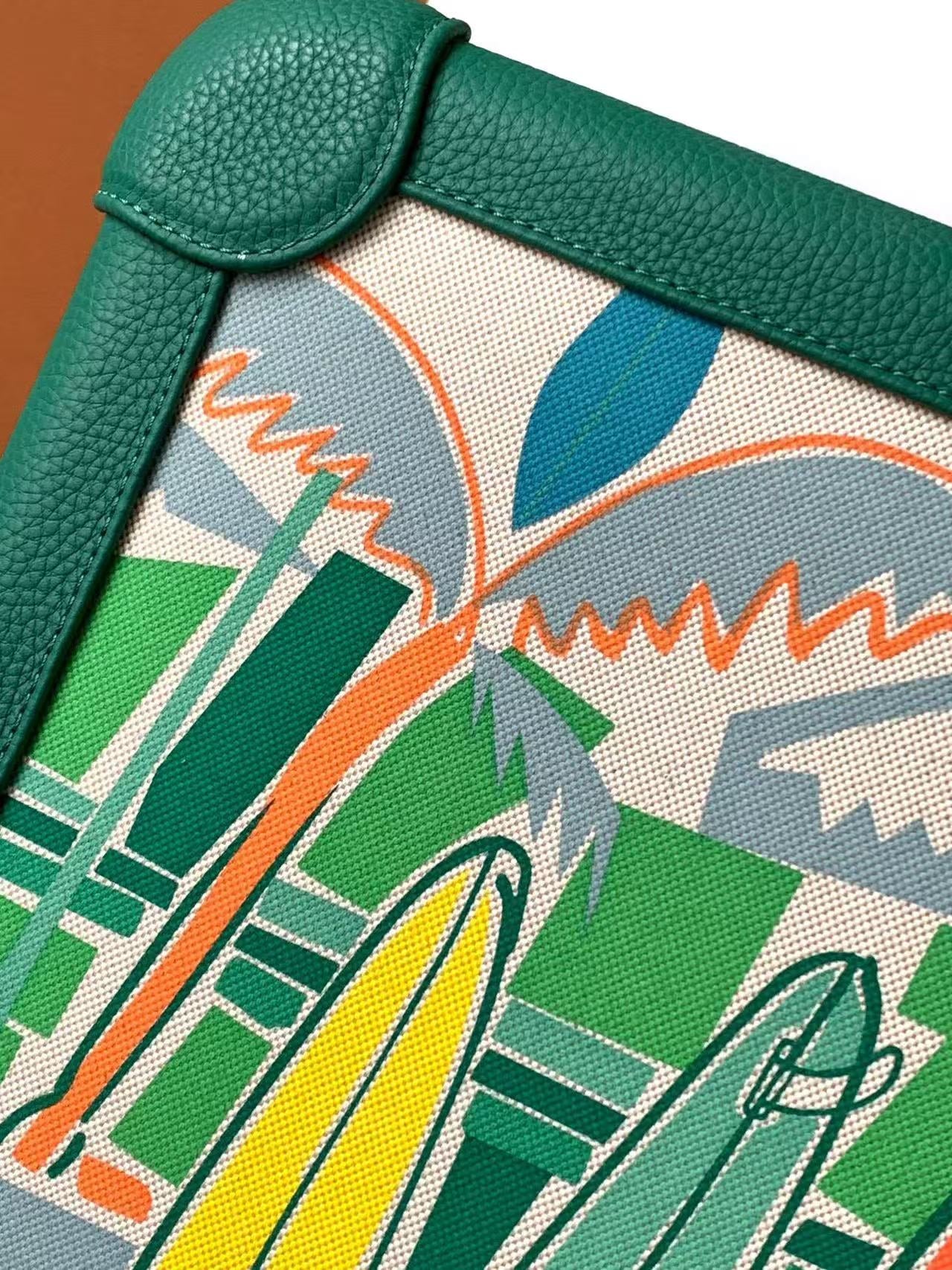 HM R.M.S Cabin Suitcase Printed Surfer Green Canvas & Taurillon Regate Leather