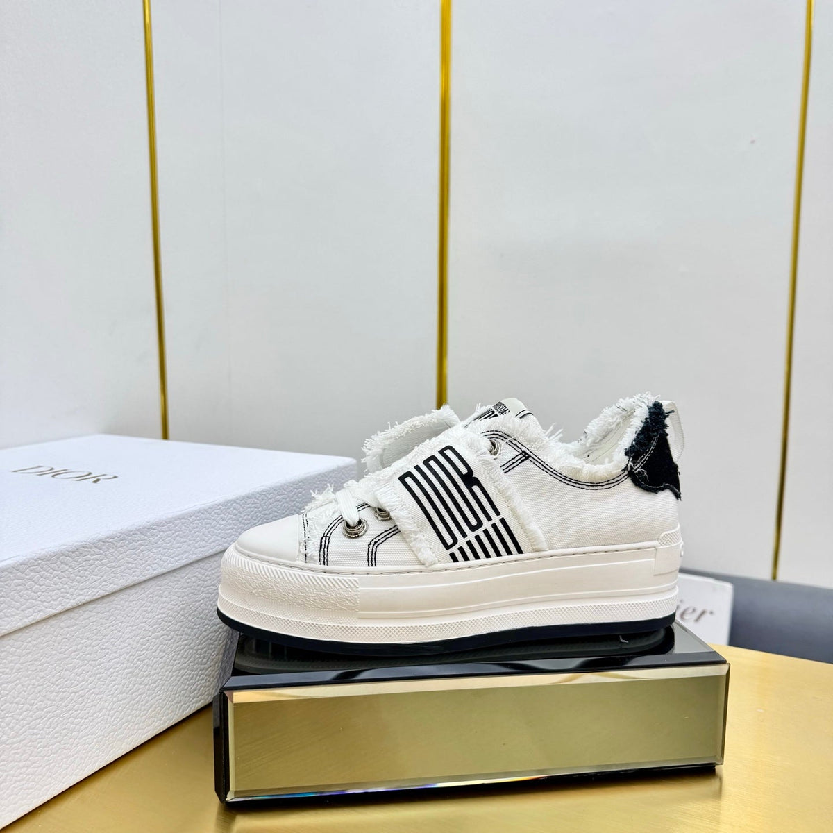 CD 26s Platform Sneaker 50mm White Canvas 618394