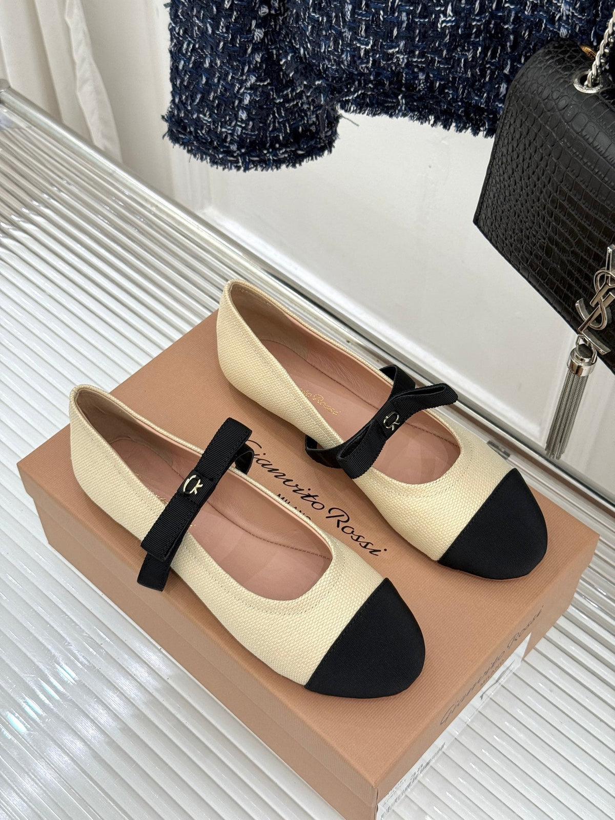 GR 26s Mary Jane Flats Black Cream White Fabric 164783