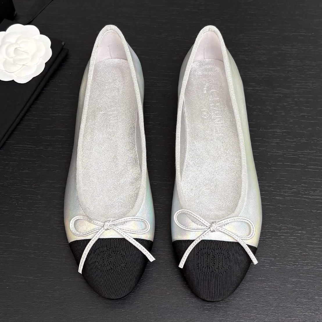 Chanel 2026 Two-Tone Ballet Flat Cowhide 168113