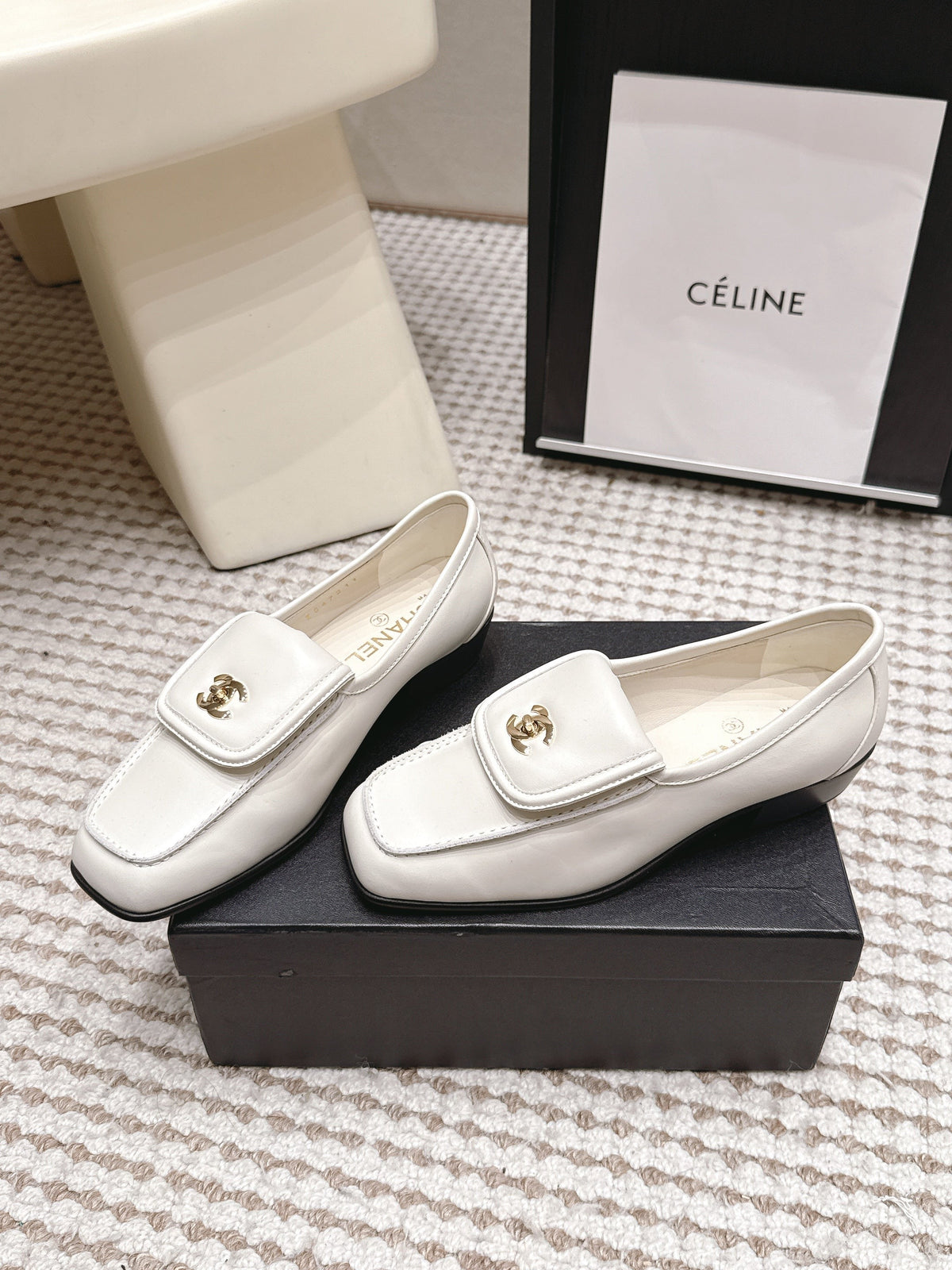 CC 26S Loafers in White Calfskin with Gold-Tone CC Logo