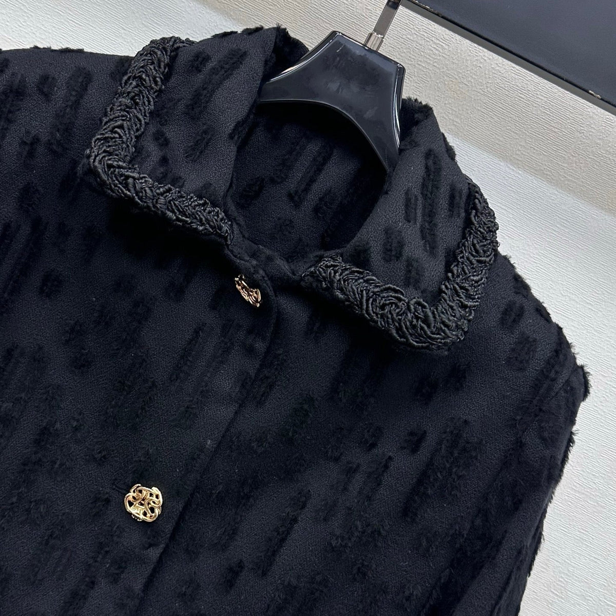Chanel 26B Textured Wool Jacket With Collar Black 444356