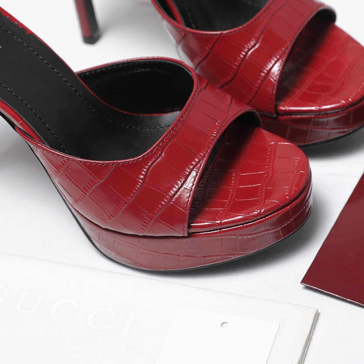 Gucci 26s Heeled Slide Sandals 12cm Dark Red Crocodile Embossed Patent Calfskin