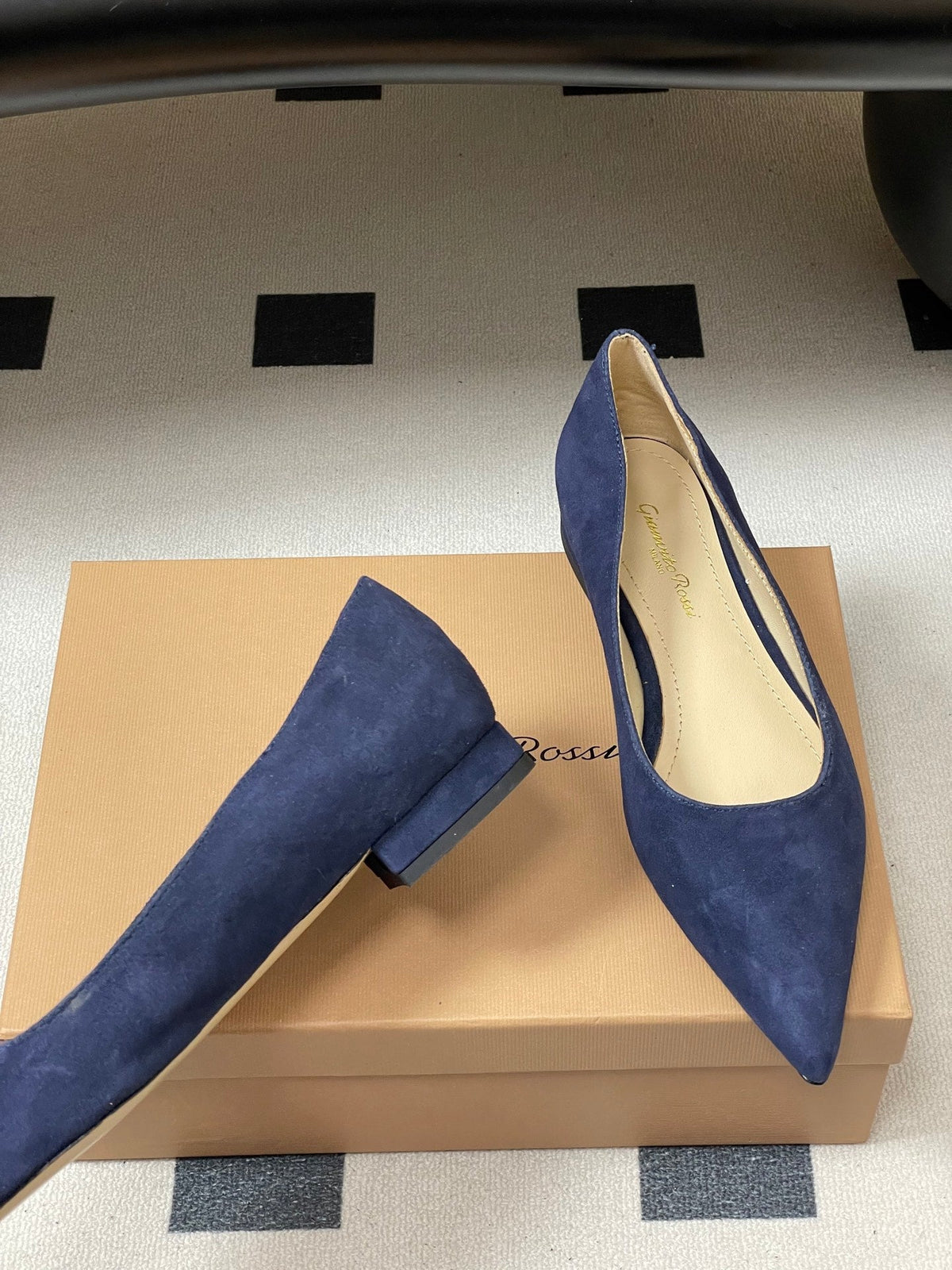 GR 26s Flats Navy Blue Suede 164788