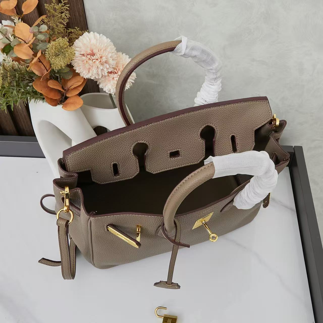 HM Birkin Bag 25 Taupe Togo Leather GHW