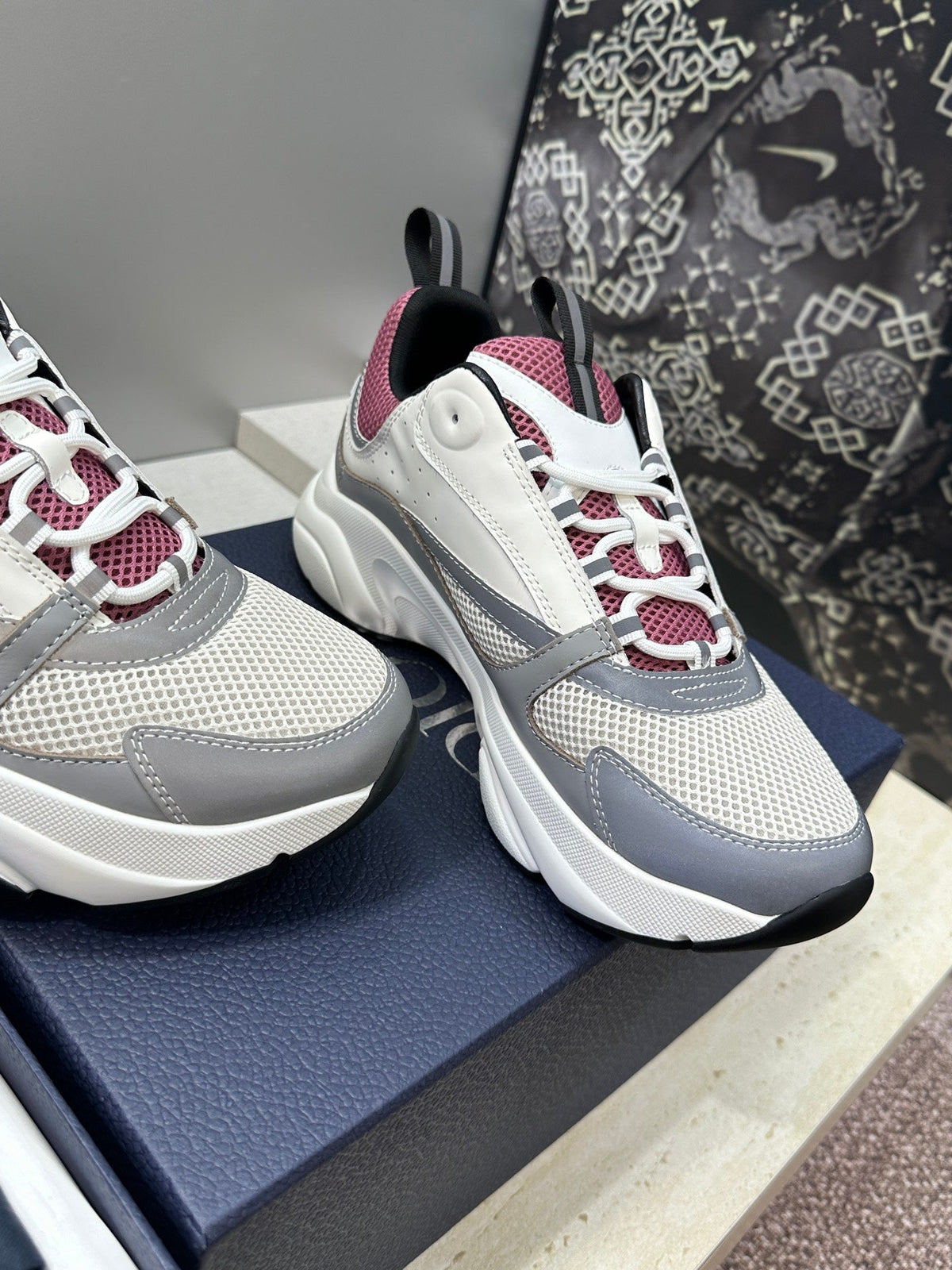 CD 26s Men B22 Sneakers White Grey Pink Mesh 719284