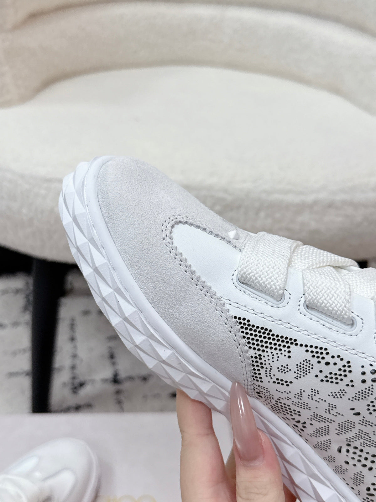Jimmy Choo 26S Sneakers White Suede 528146