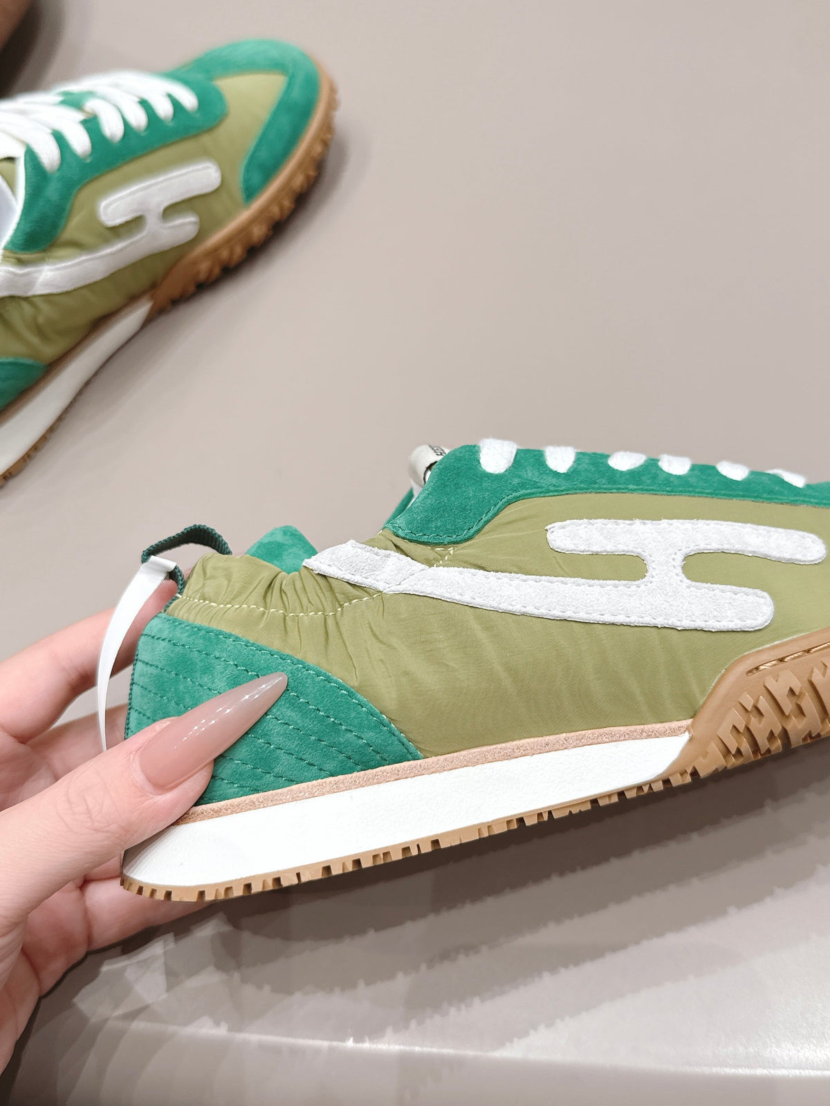 HM 26S Bouncing Sneakers Green Nylon Suede