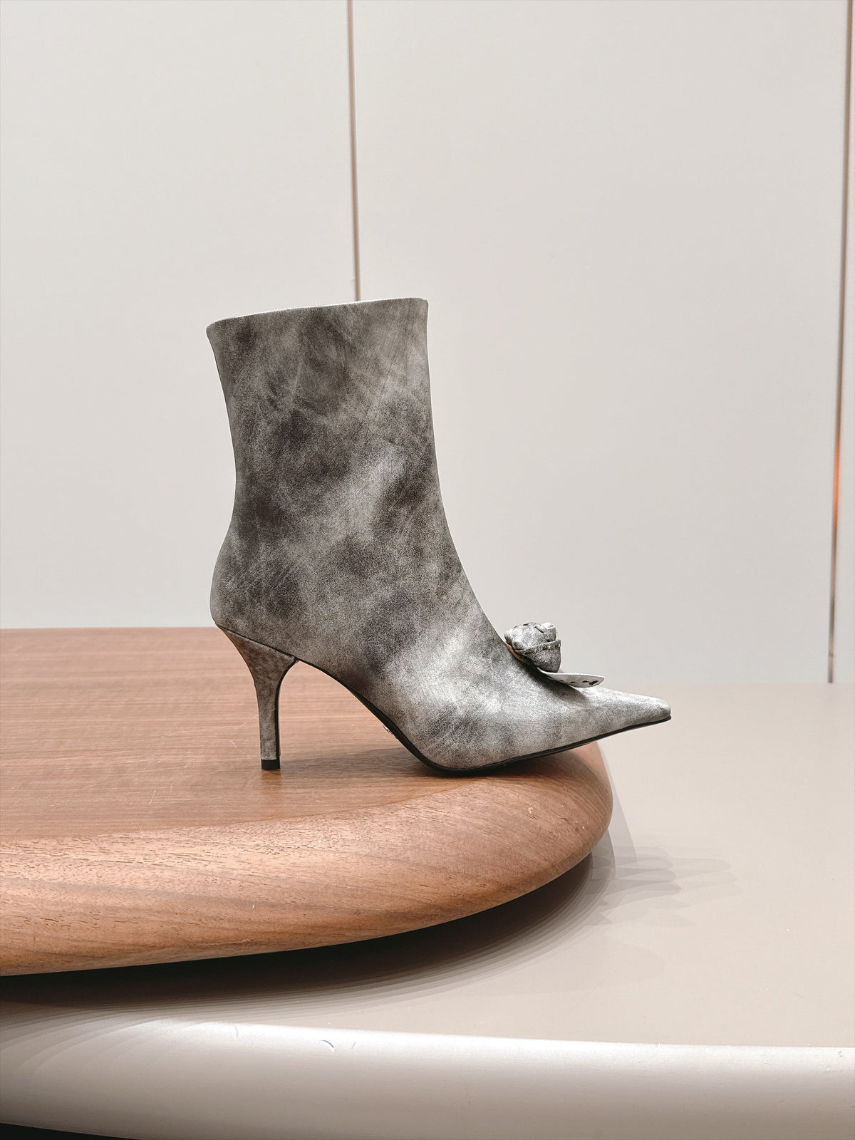 Prada 2026 Floral Pointed-Toe Boots 75mm Leather 176067