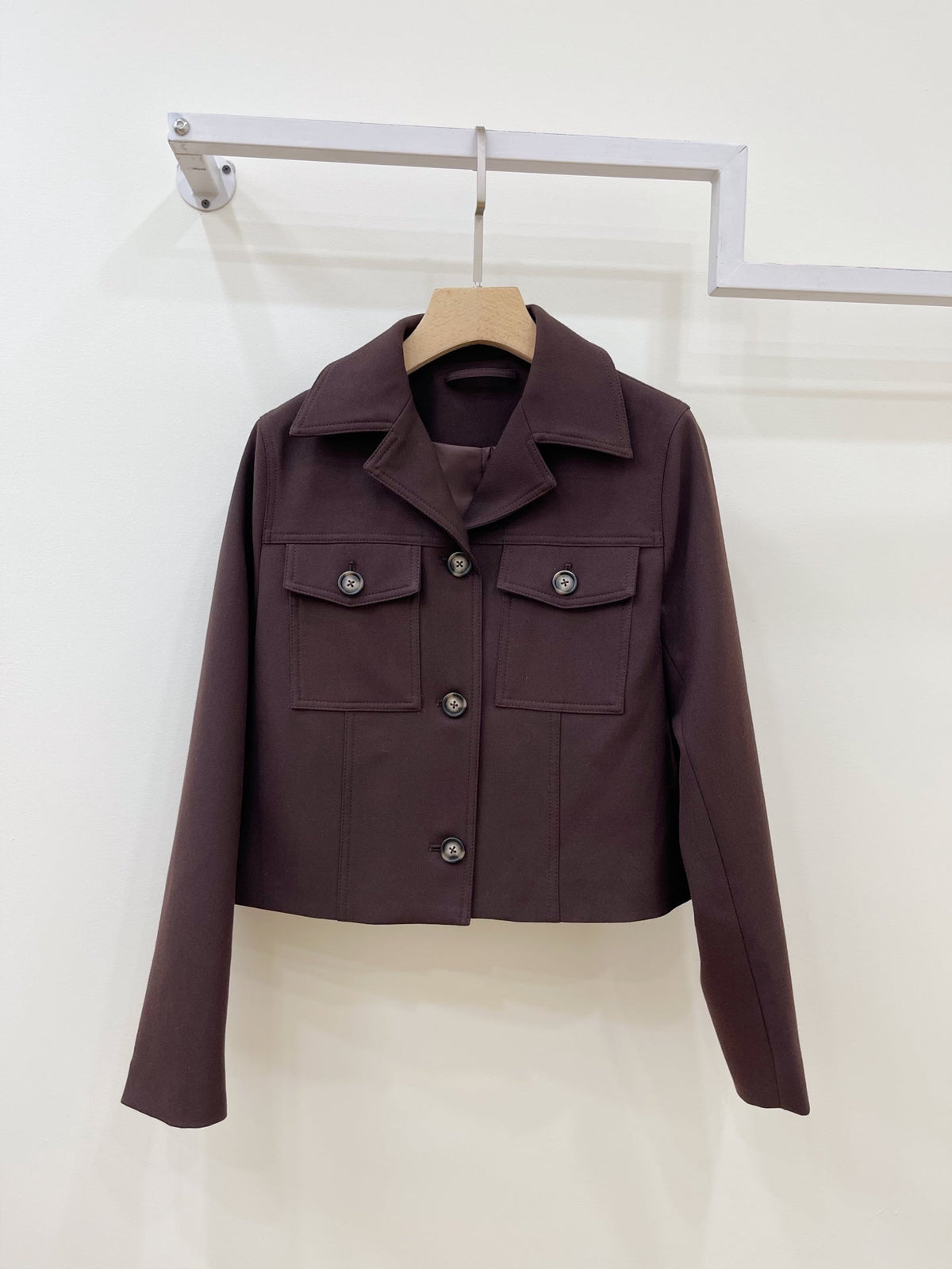 LW 26FW Cropped Notched-Collar Jacket Double Chest Pockets Logo Buttons Polyester 443242