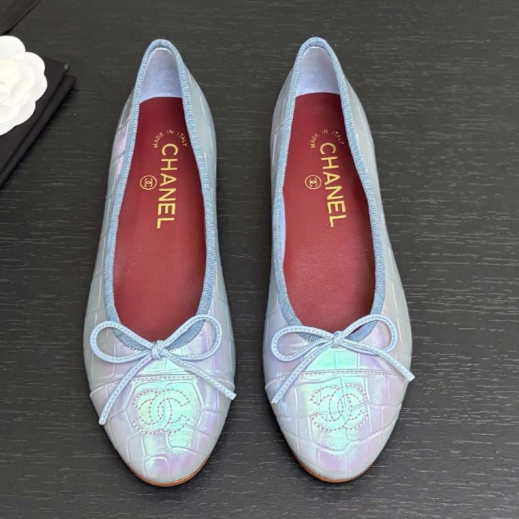 Chanel 2026 Two-Tone Ballet Flat Cowhide 168113