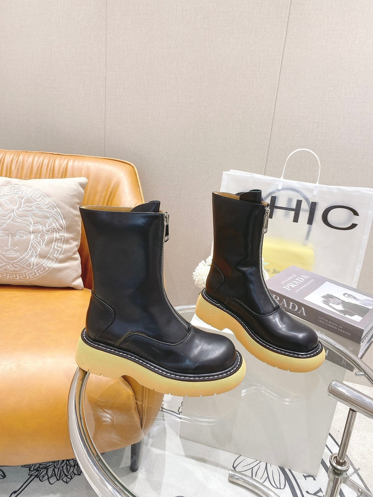 BV 26FW Chunky Platform Ankle Boots 5cm Front Zip Leather 164459