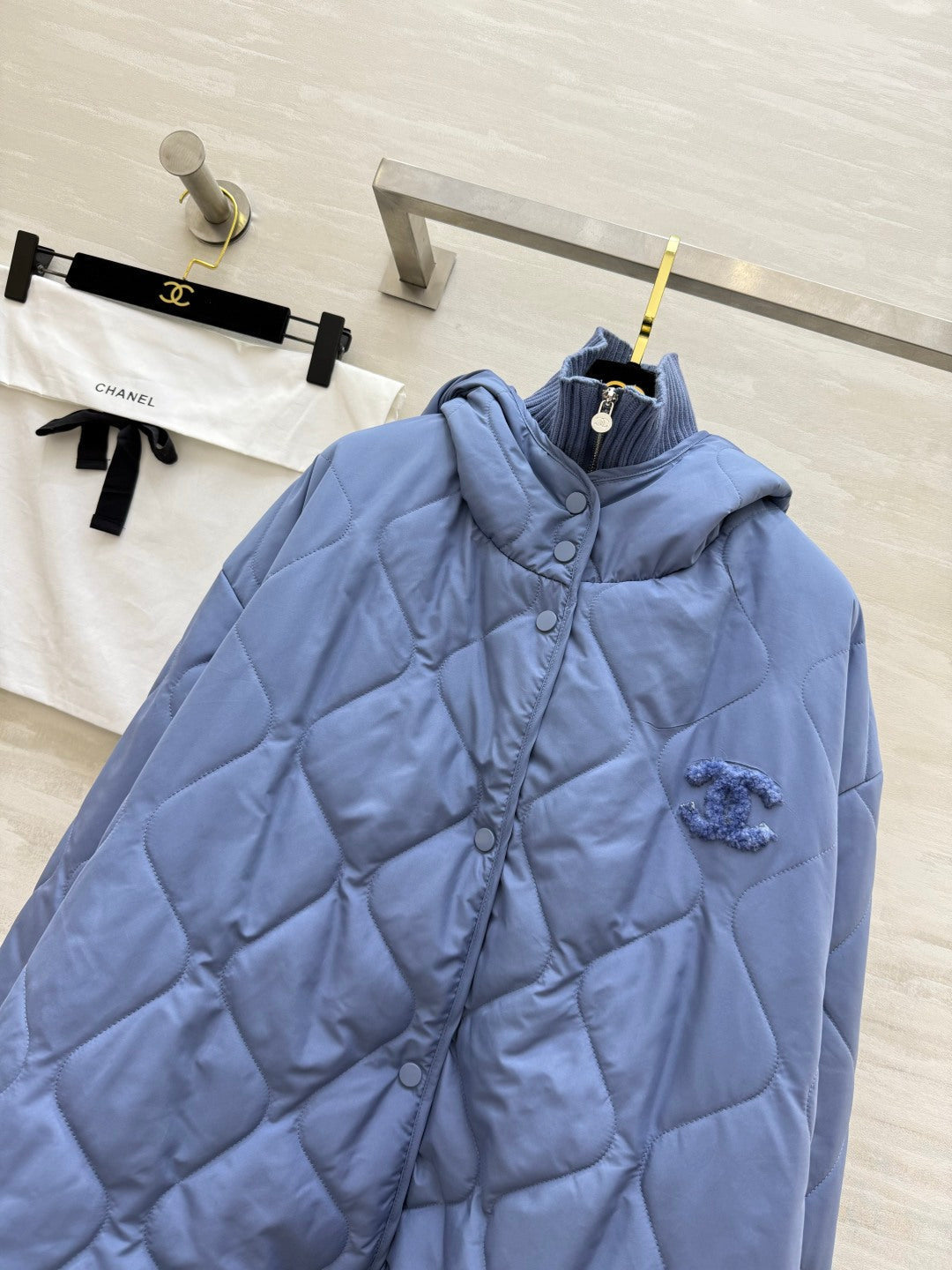 CC 26S Diamond Quilted Puffer Jacket Logo 435252