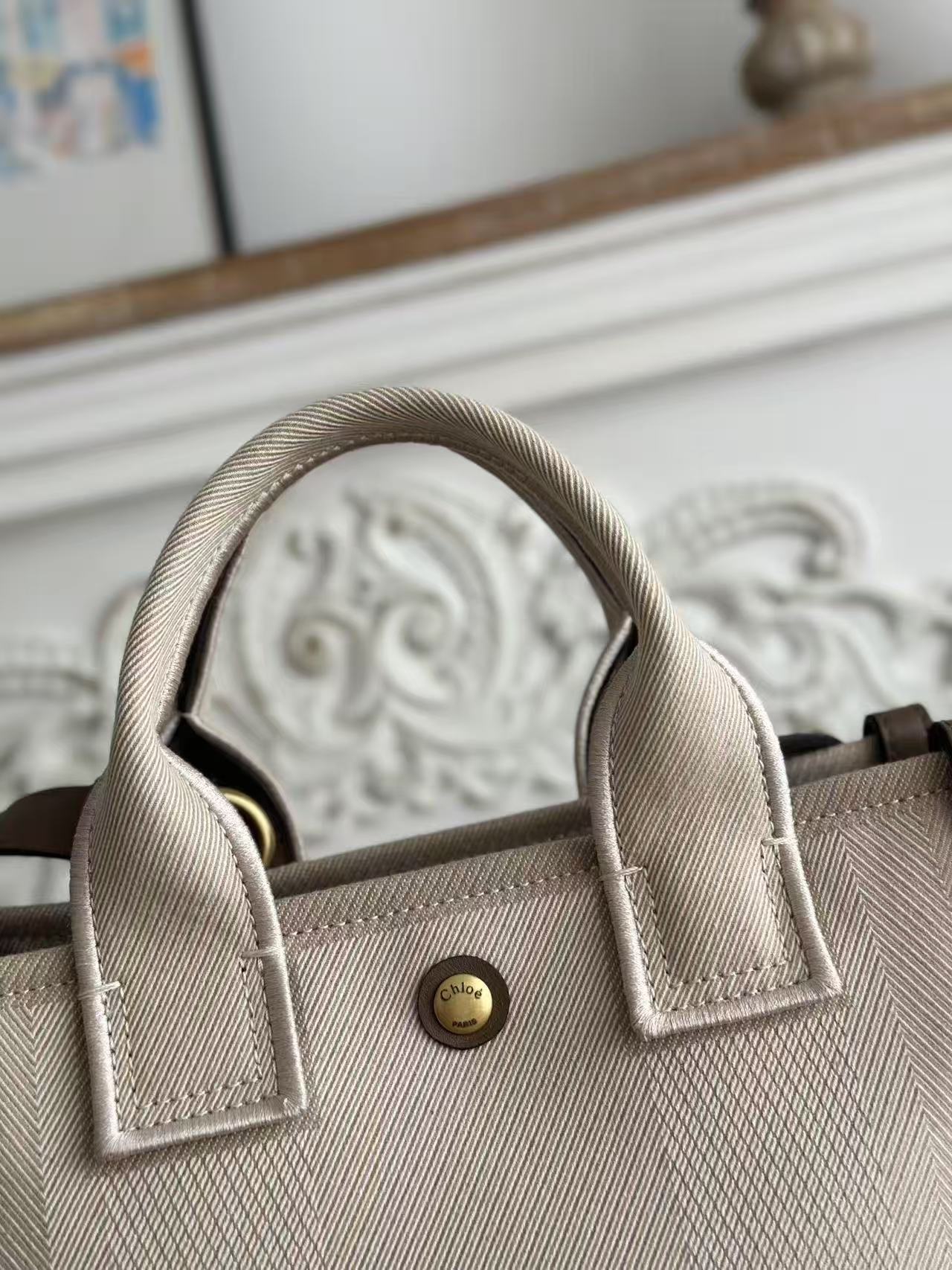 Chloé Carry Tote Bag 25cm Beige Cotton