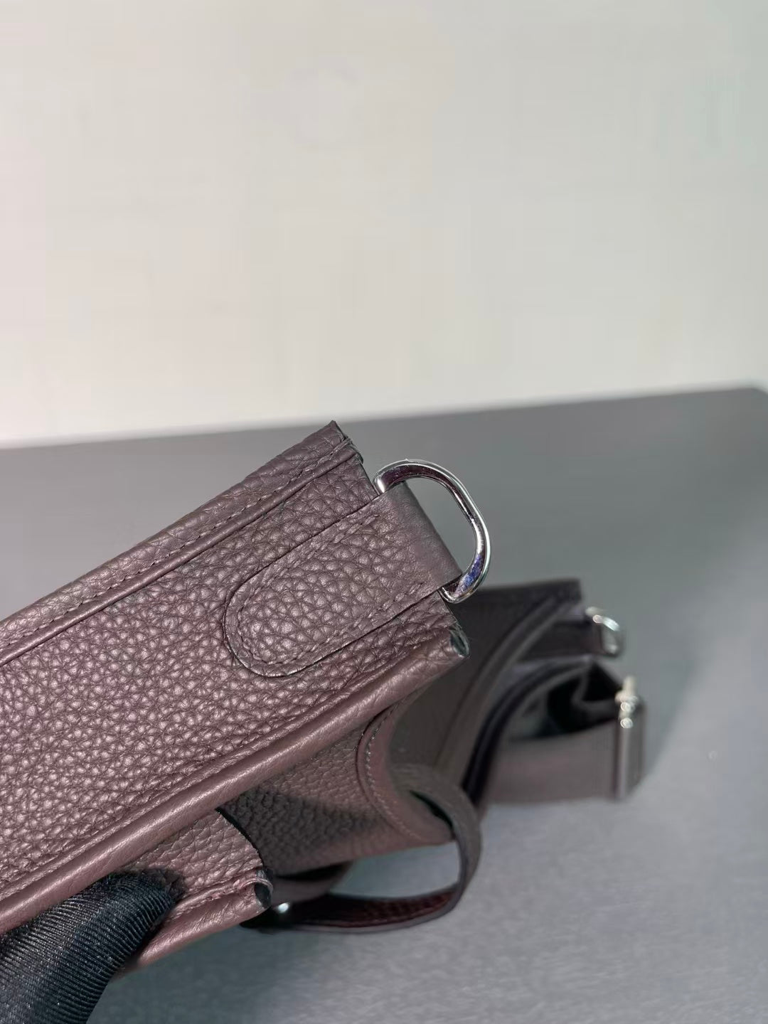 HM Evelyne 23cm Ebene Togo SHW