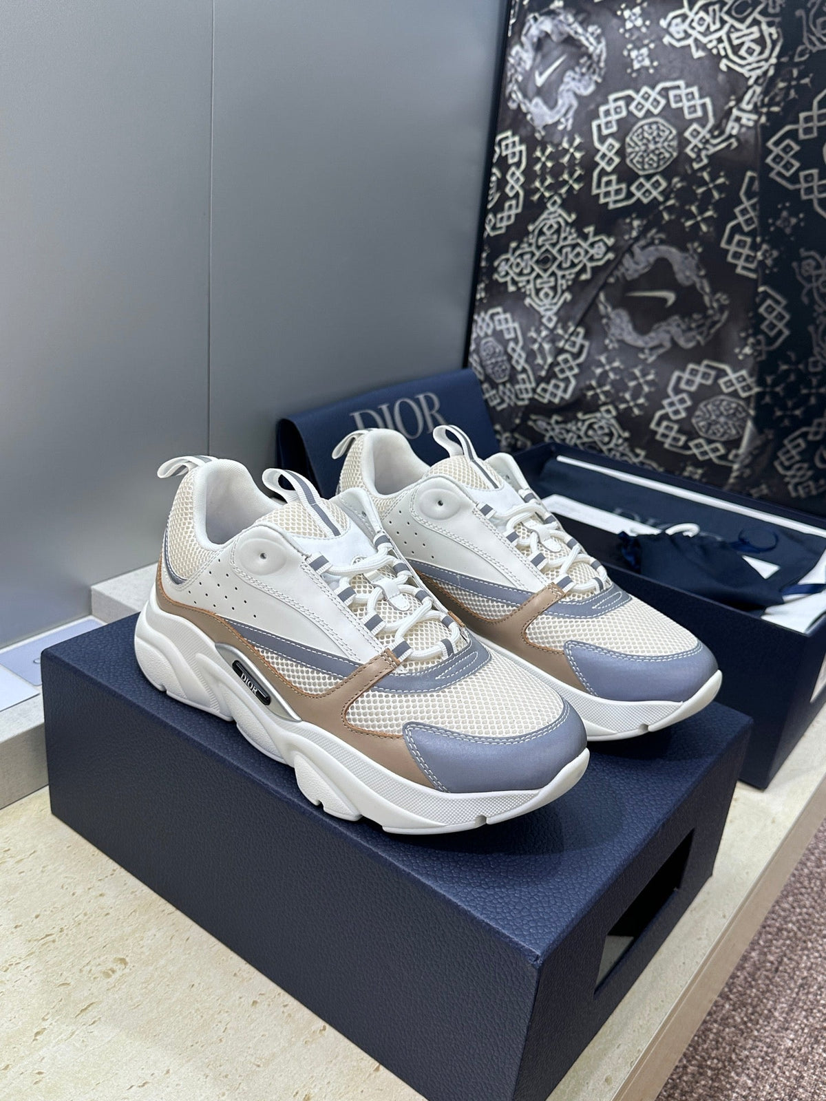 CD 26s Men B22 Sneakers White Grey Khaki Mesh 391485