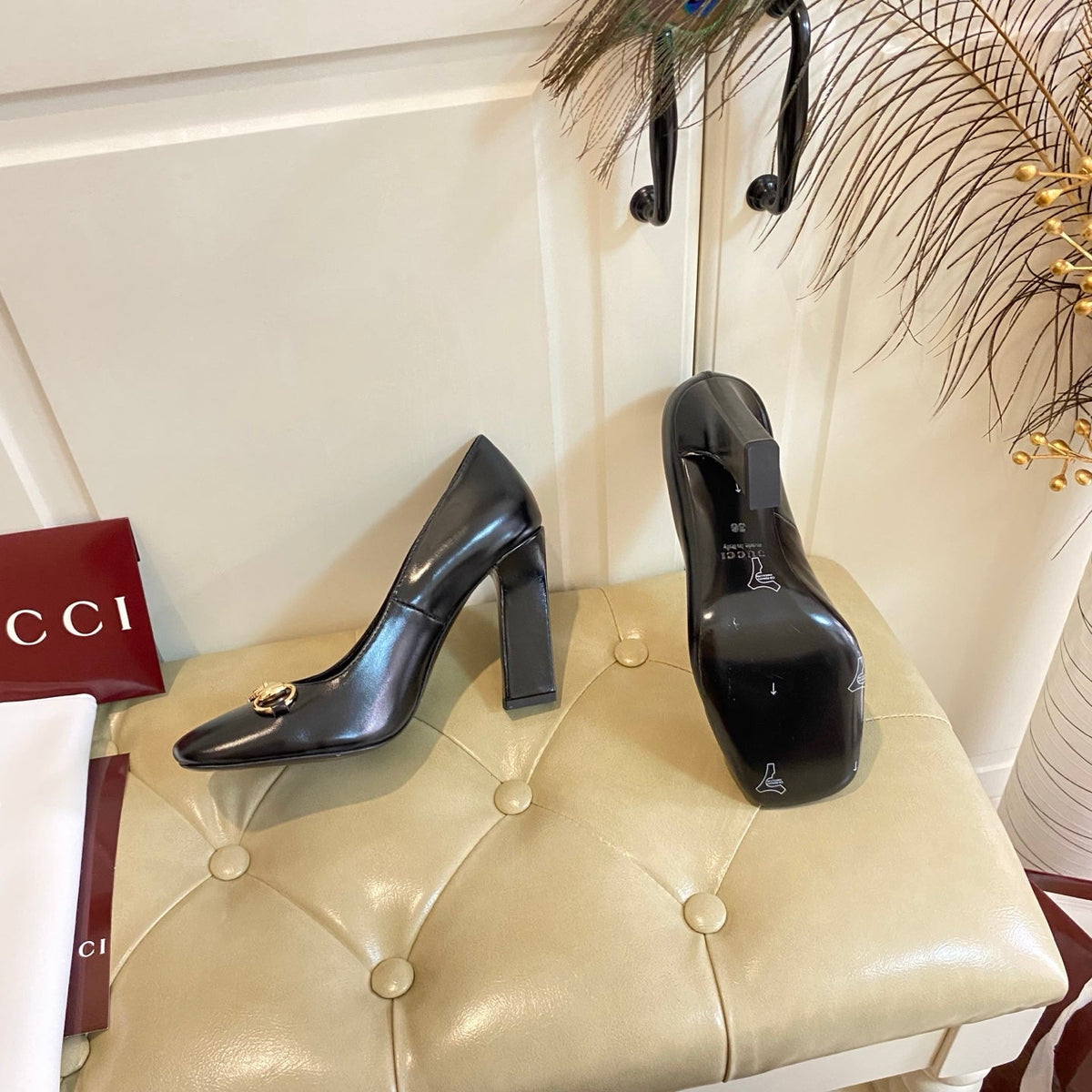 Gucci 26s Horsebit Mid-Heel Pumps 10cm Black Calfskin