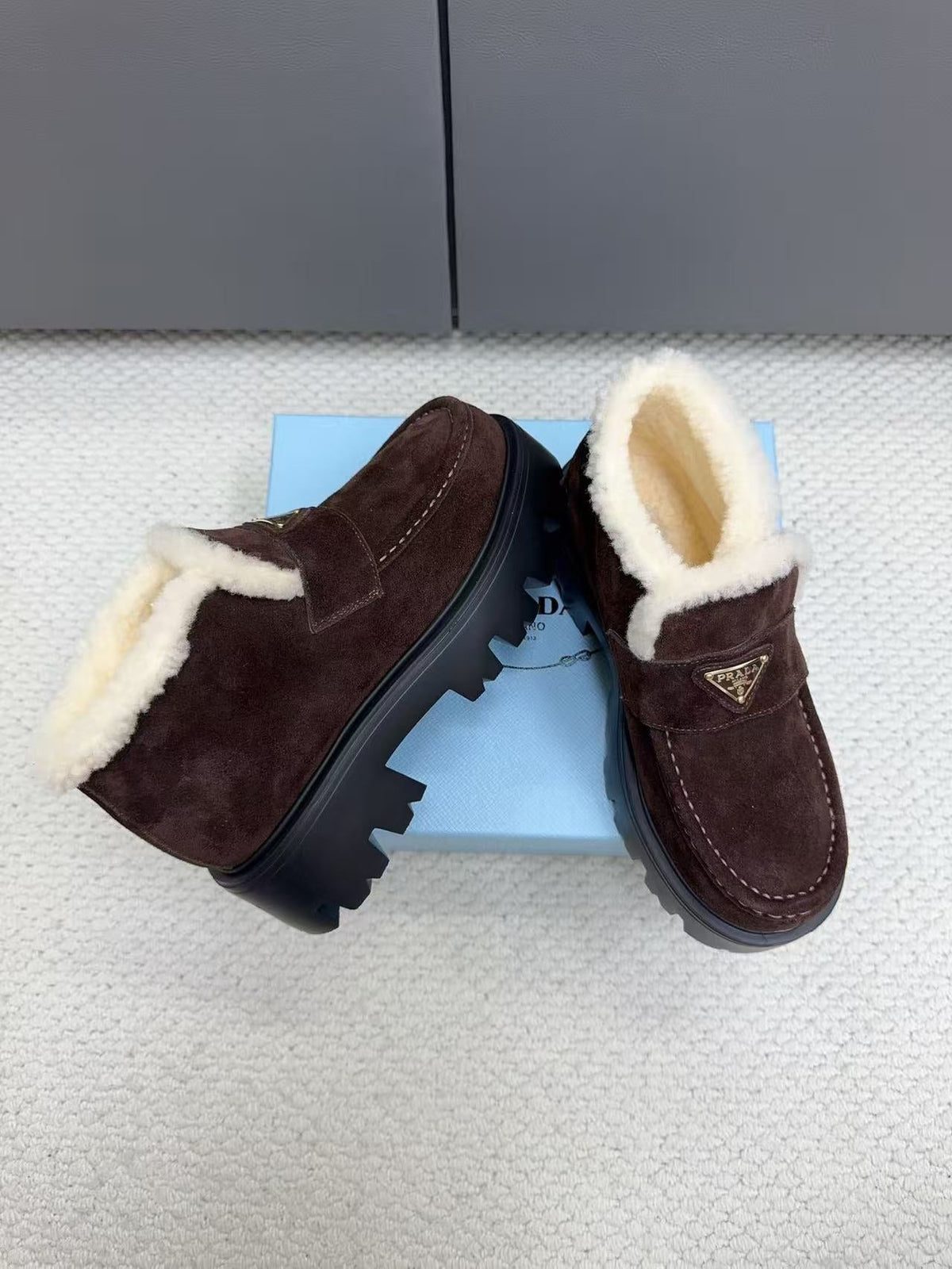 Prad 26ss Rounded Loafers Dark Brown Shearling Suede