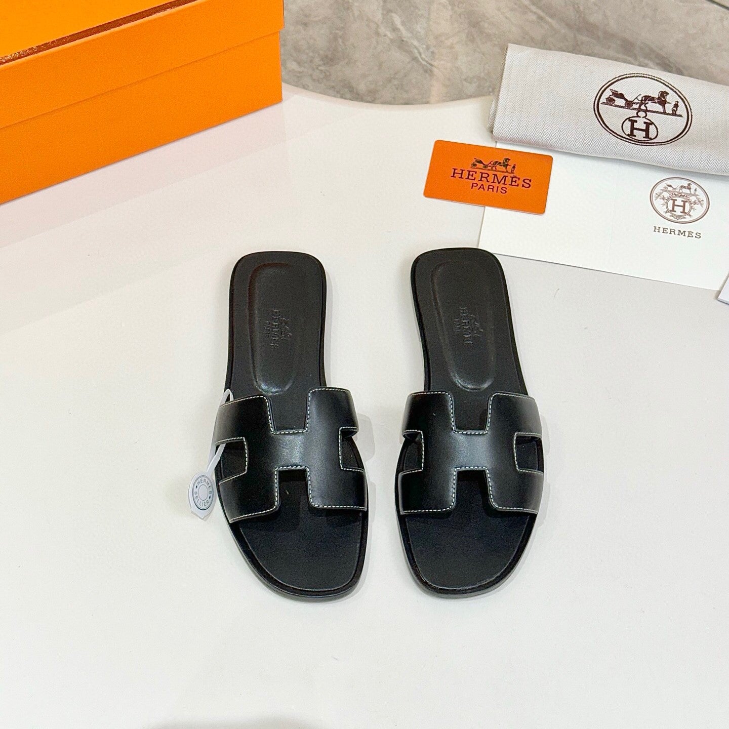 HM Oran Sandal Embroidery Black Calfskin