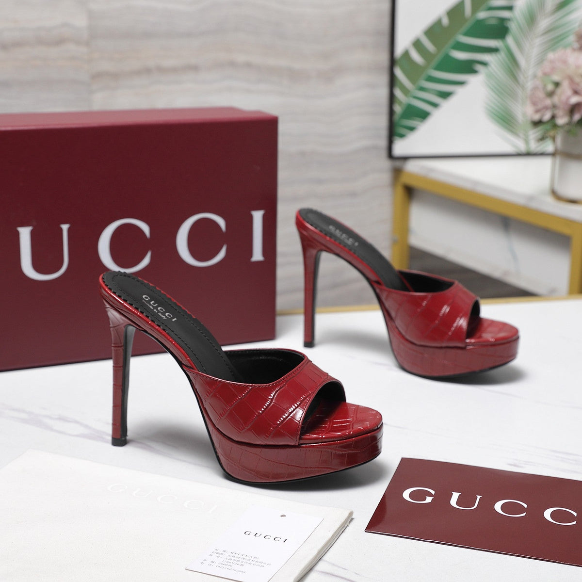 Gucci 26s Heeled Slide Sandals 12cm Dark Red Crocodile Embossed Patent Calfskin