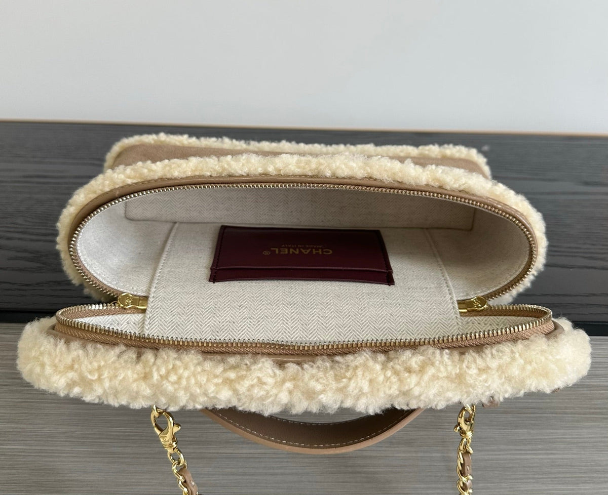 Chanel 2026 Top Handle Long Vanity Case Bag 23cm Suede Leather