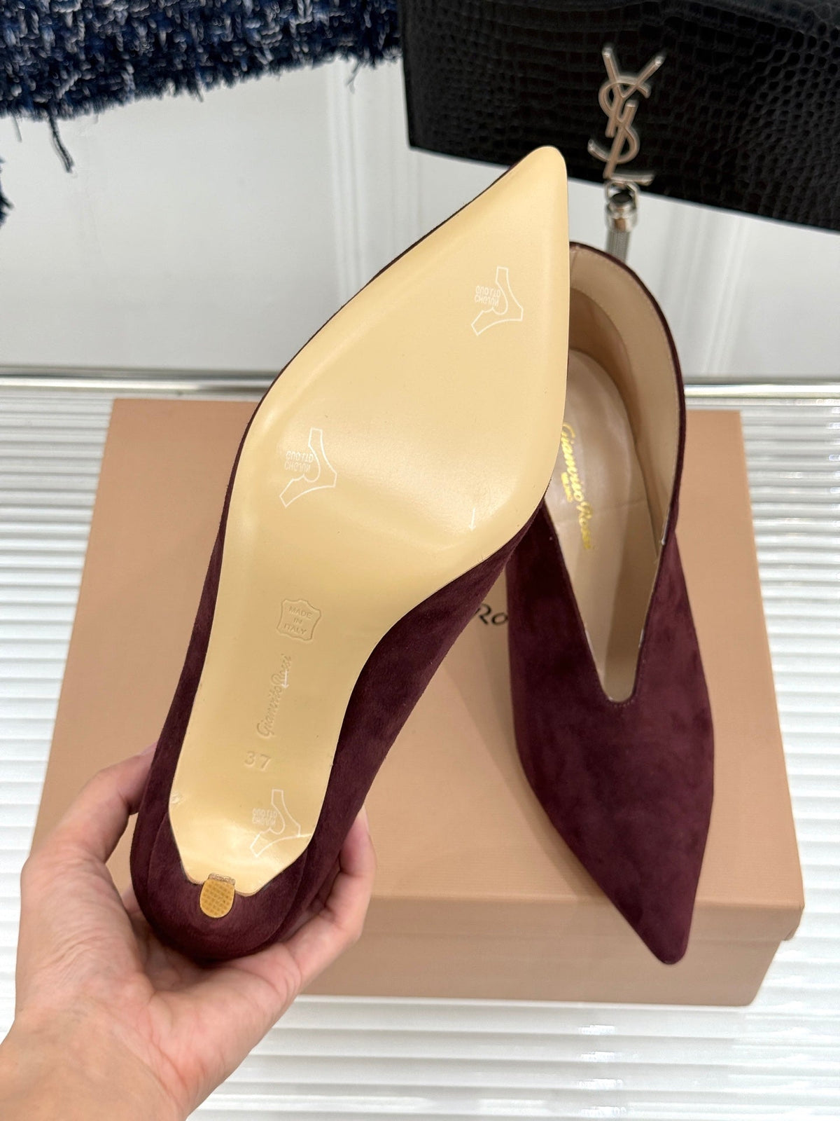 GR 26s Vania Pumps 9cm Burgundy Suede 175090