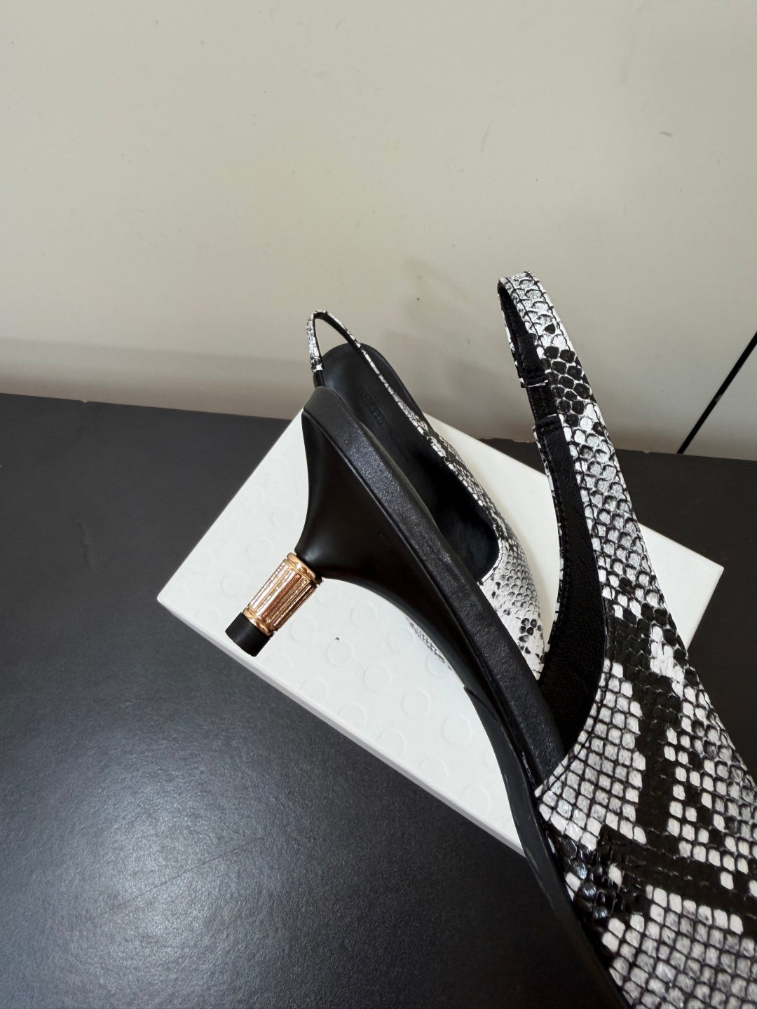 Khaite 26s Mercere Slingbacks 5cm Python Leather 909457