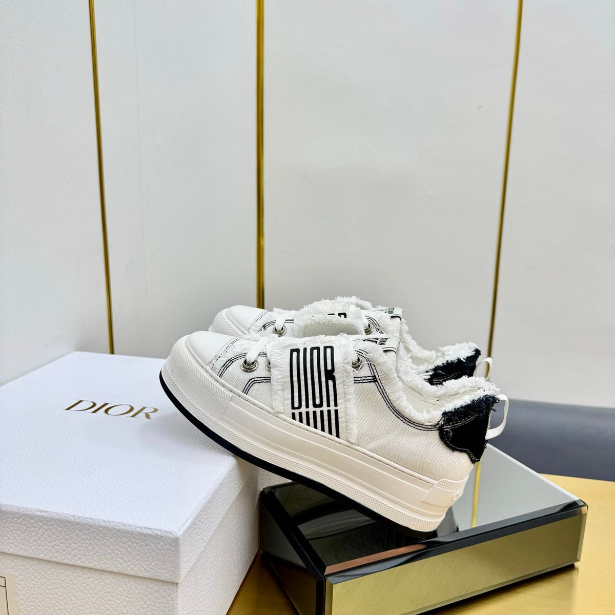 CD 26s Platform Sneaker 50mm White Canvas 618394