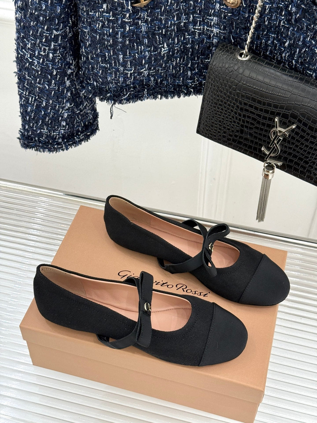 GR 26s Mary Jane Flats Black Fabric 164782