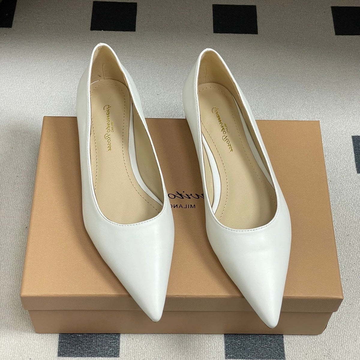 GR 26s Flats White Calfskin 164794