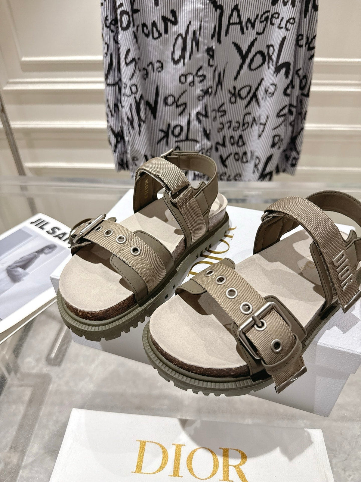 CD 26s Buckle Sandals Khaki Canvas 284195