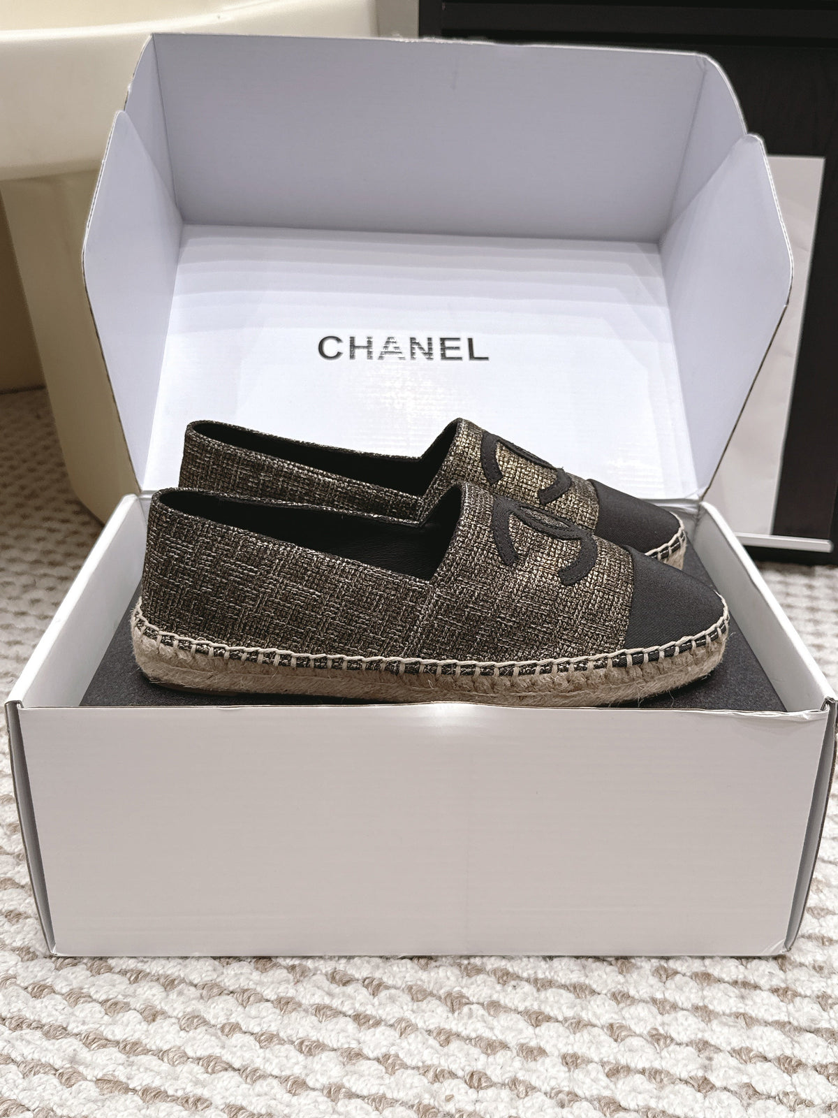 CC 26S Slip-Ons in Gold Bronze Mix Black Fabric