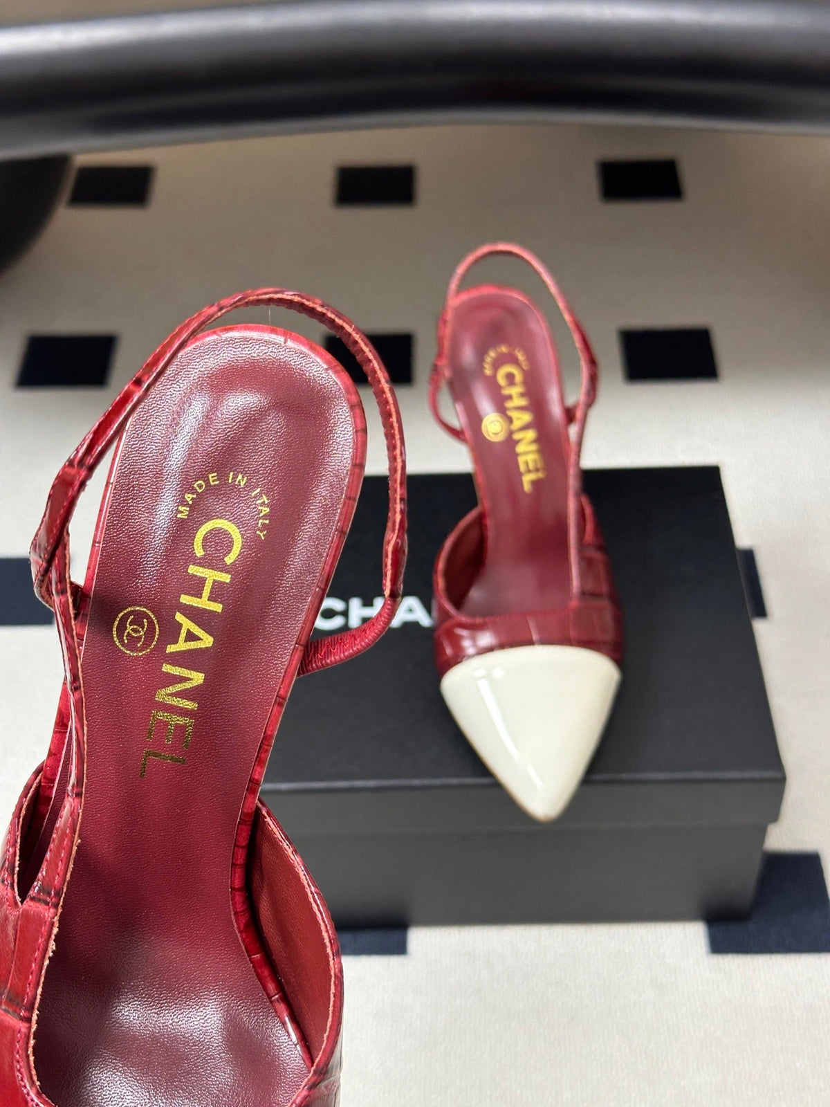 Chanel 26s Pointed Toe High Heel Slingbacks 8.5 Cm Dark Red Mix White Lambskin
