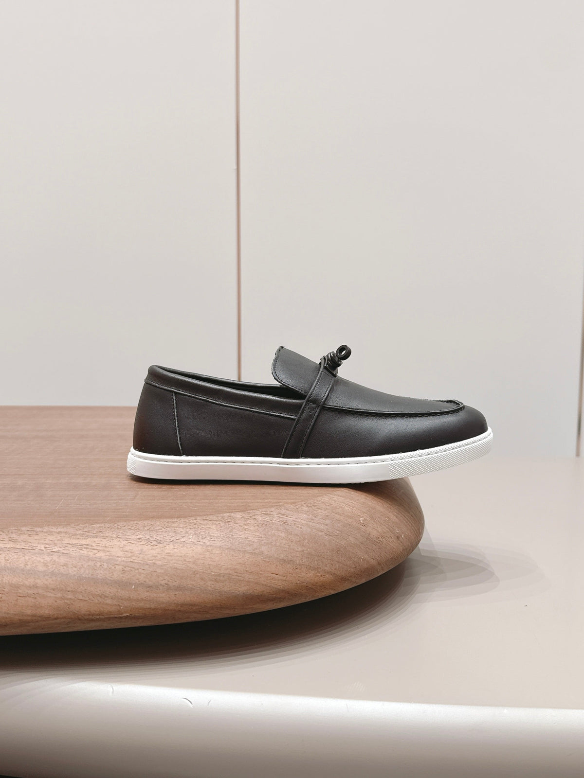 HM 26S Kelly Paris Loafers Black Calfskin Black Hardware