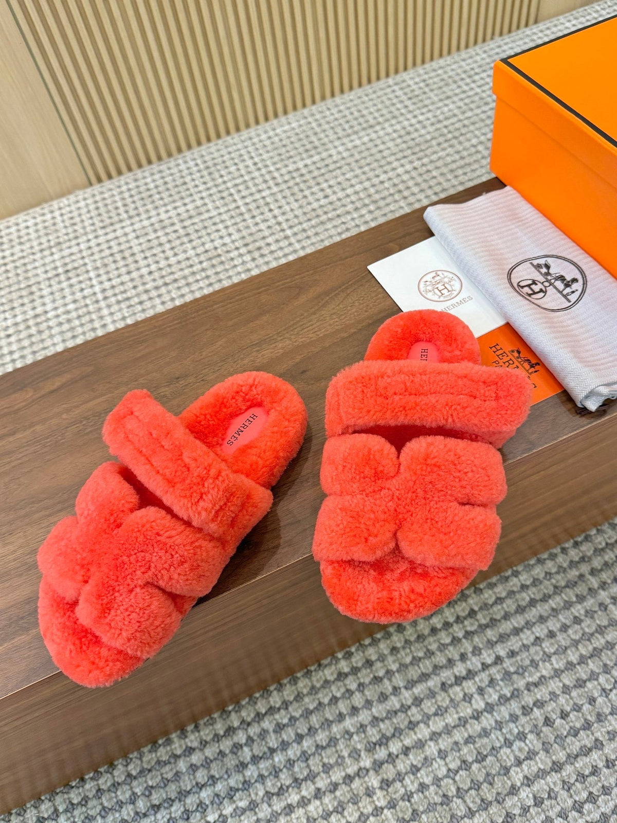 HM 26s Chypre Sandals Orange Shearling 175170