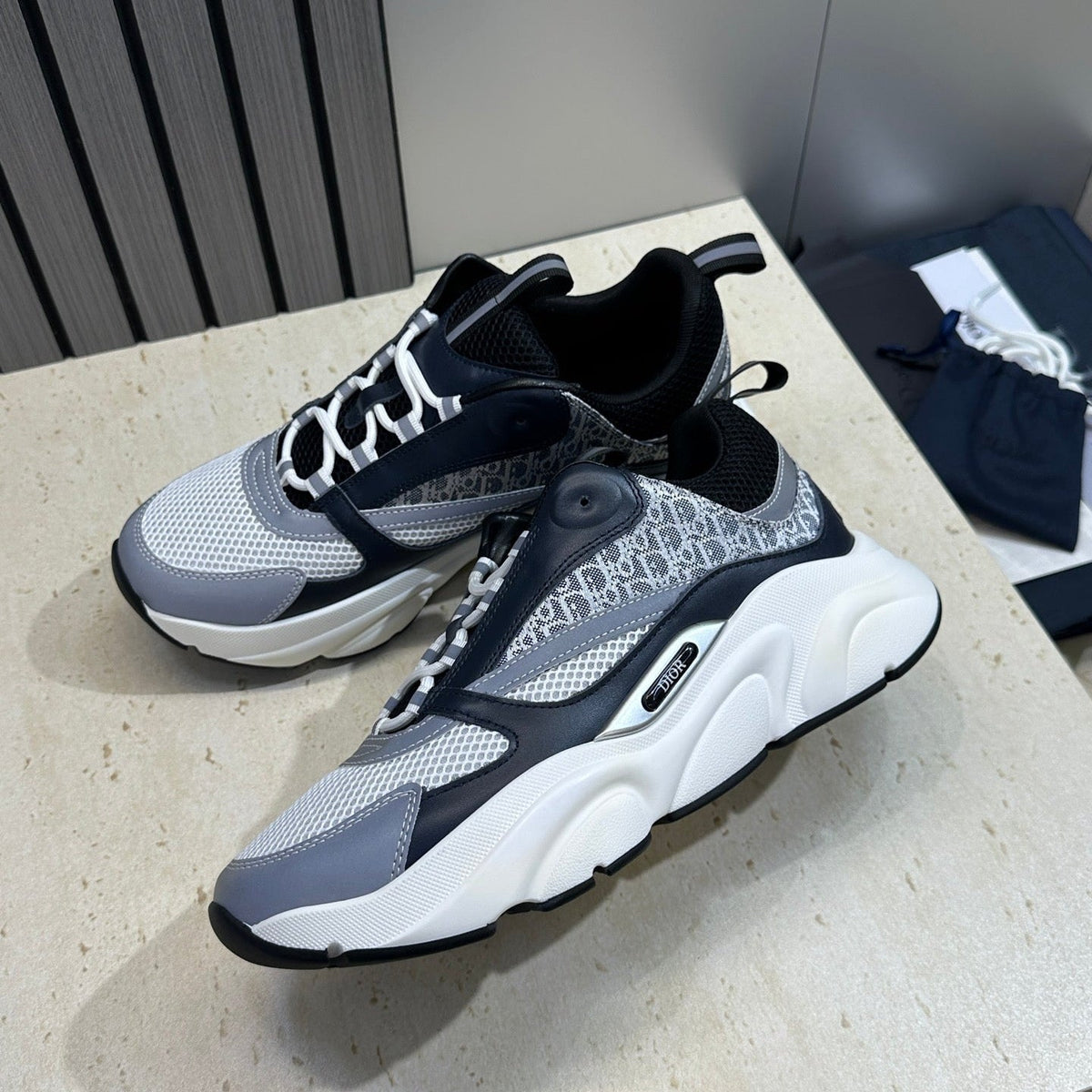 CD 26s Men B22 Sneakers Grey Blue Oblique Jacquard Canvas 835214