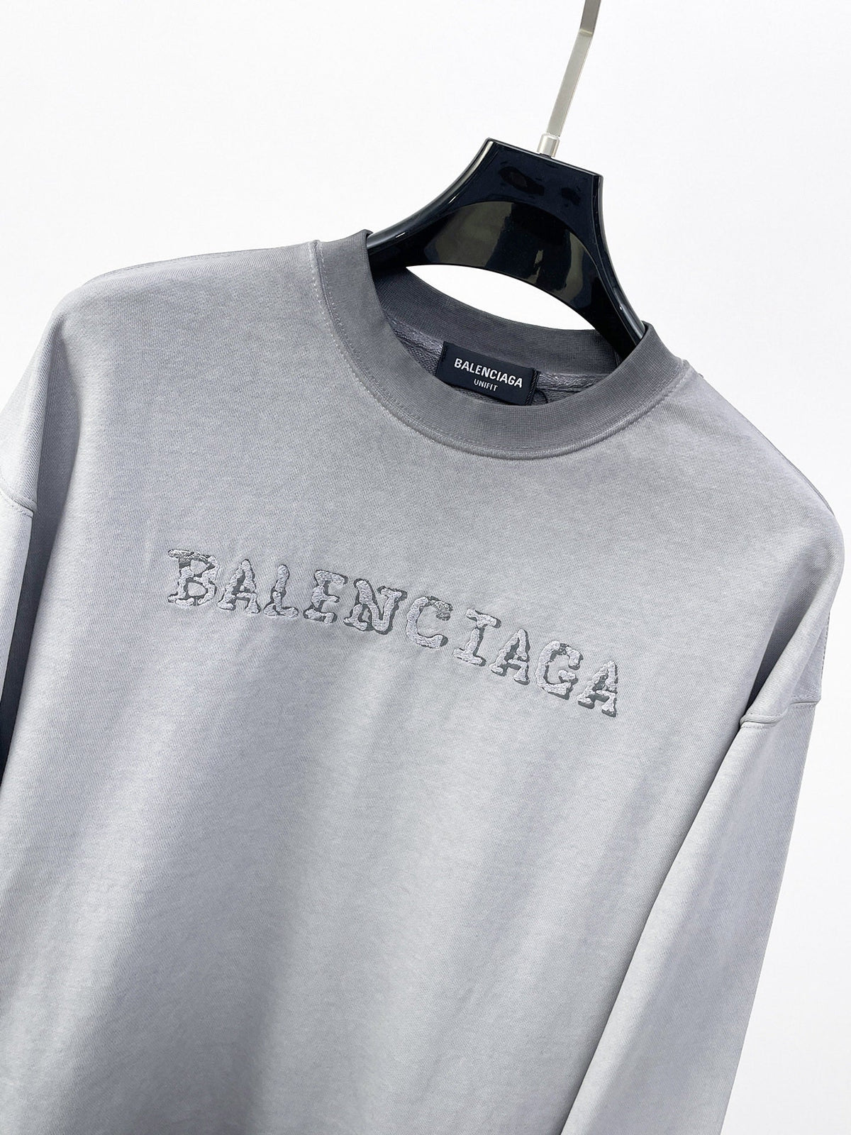 Balenciaga 26s Men Crewneck Sweatshirt Distressed Crystal Logo 749215