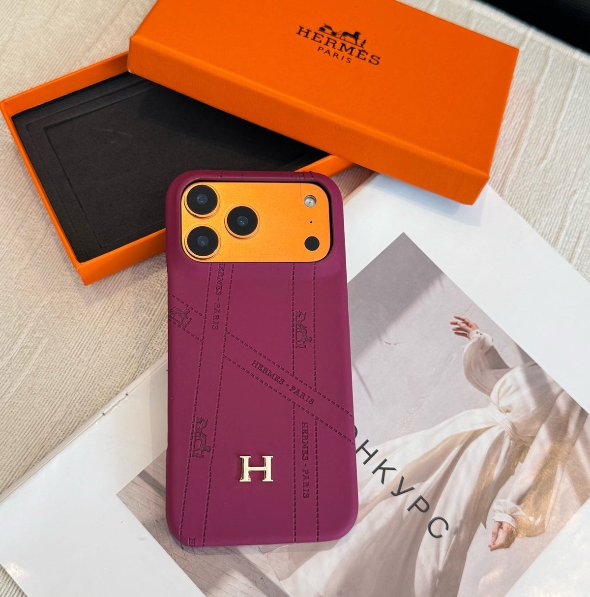 HM iPhone Case 518136