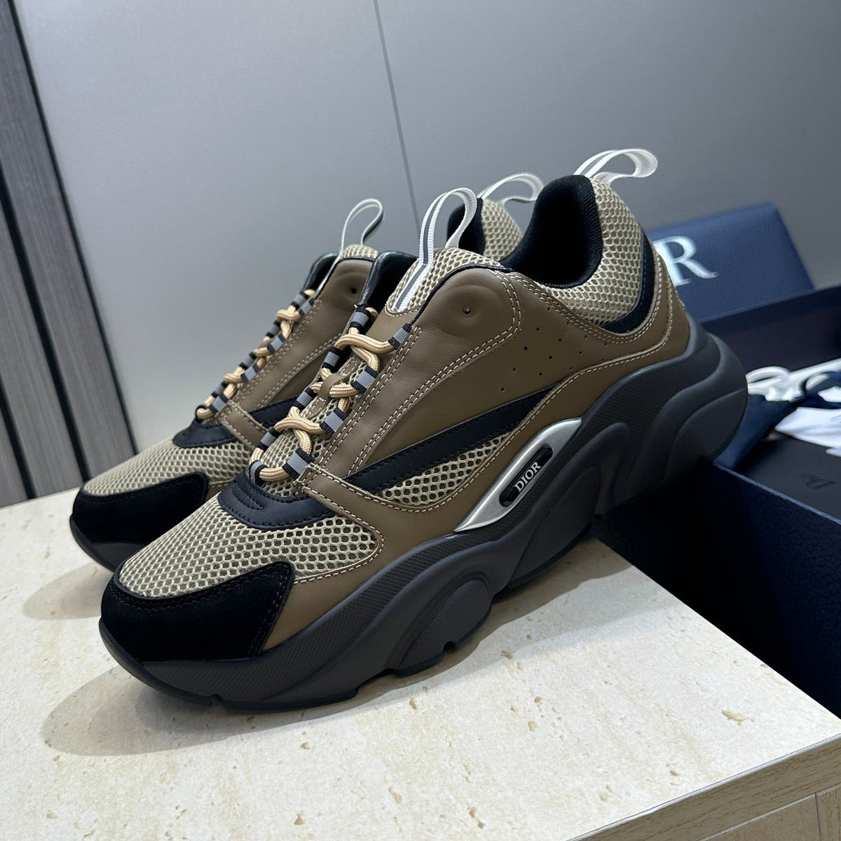CD 26s Men B22 Sneakers Brown Khaki Mesh Black Trim 395142