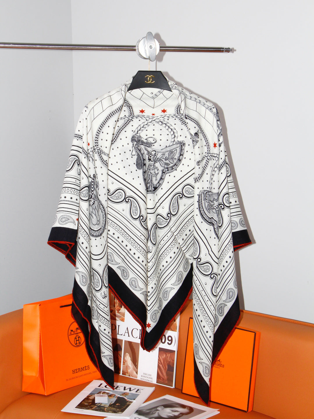 Hermès 2026 Bandana Scarf 140cm Black White Cashmere And Silk 218152